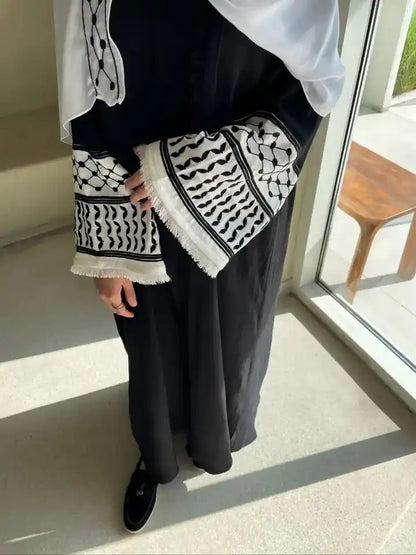 Keffiyeh Sleeve Abaya | PREORDER